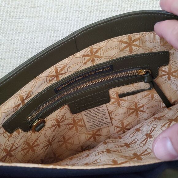 Bodhi Leather Crossbody Bag - Picture 13 of 15
